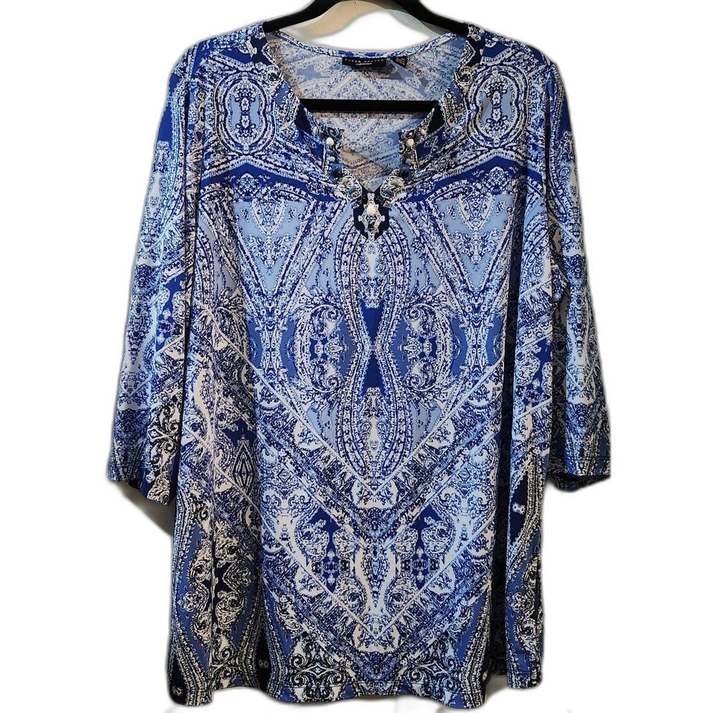 Susan Graver Artisan top Size 1X